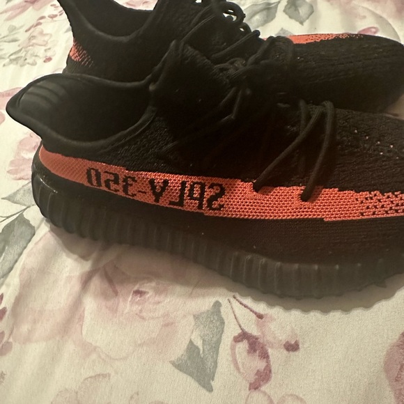 Yeezys 350 for woman - Picture 3 of 3